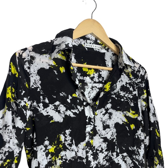 Alice + Olivia Ink Cal Button-Up Ink Blot Print Silk Shirt In Divine Opal - Picture 3 of 8